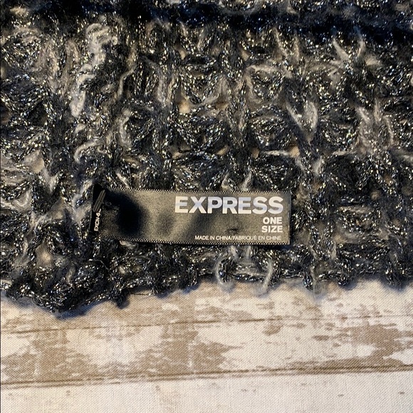 Express Chunky Knitted Textured Scarf - Picture 3 of 3
